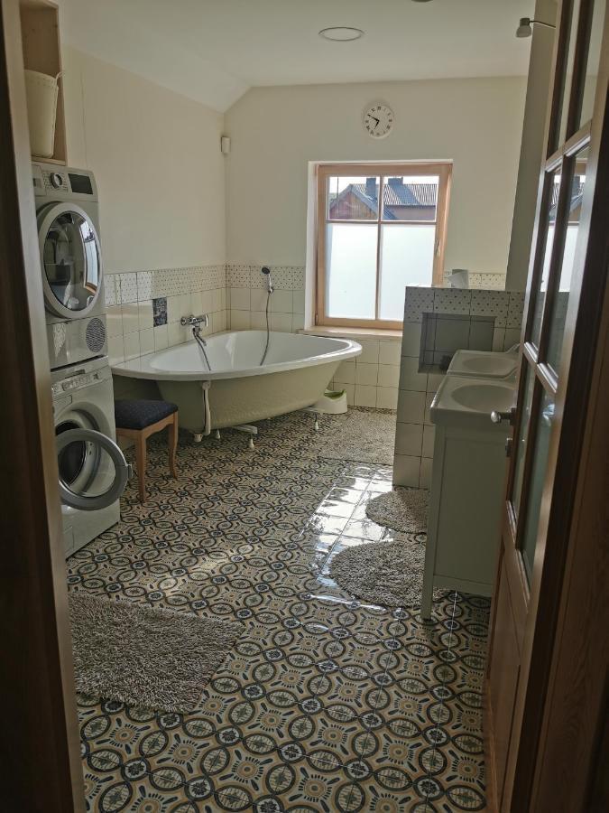 9 Min From Palanga! Luxury House On The River And Sauna Kretinga Εξωτερικό φωτογραφία